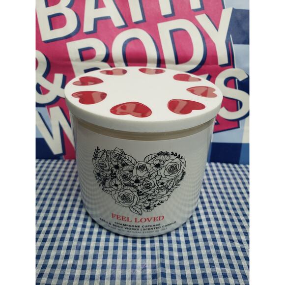 BBW FEEL LOVED Champagne Cupcake Large 3 Wick Candle Heart Lid Home Fragrance - Picture 1 of 2